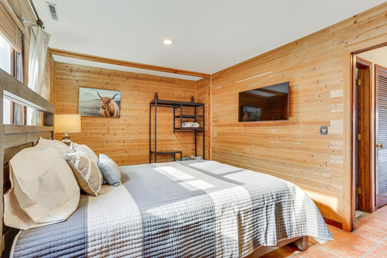 Vernon Township Condo With Balcony Near Ski Lifts! Buitenkant foto